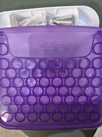 Listing 3 of 5 for Cake Decorating set