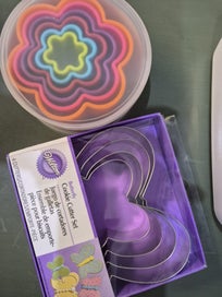 Listing 4 of 5 for Cake Decorating set