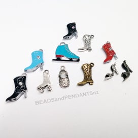 Listing 1 of 3 for FOOTWEAR CHARMS Skate, Shoe, Boot (per bag)
