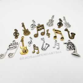 Listing 1 of 4 for MUSIC CHARMS Notes & Instruments (per bag)