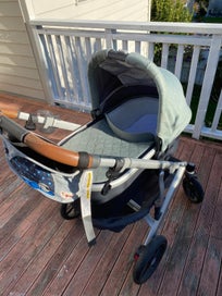 Listing 2 of 10 for Uppababy Vista Pram + Bassinet + Extras | Great Condition