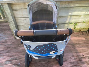 Listing 9 of 10 for Uppababy Vista Pram + Bassinet + Extras | Great Condition