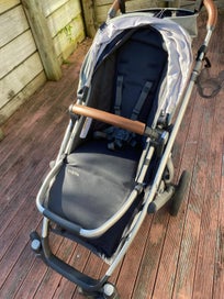 Listing 4 of 10 for Uppababy Vista Pram + Bassinet + Extras | Great Condition