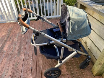 Listing 3 of 10 for Uppababy Vista Pram + Bassinet + Extras | Great Condition