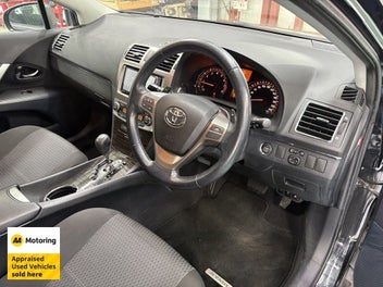 Toyota Avensis 2013 photo 4