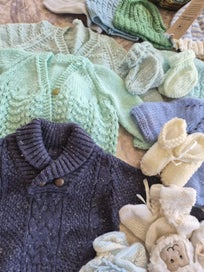 Listing 4 of 7 for Newborn Winter Jumpers ,Hats & Booties