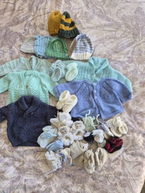 Listing 2 of 7 for Newborn Winter Jumpers ,Hats & Booties