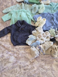 Listing 3 of 7 for Newborn Winter Jumpers ,Hats & Booties