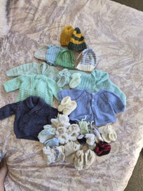 Listing 5 of 7 for Newborn Winter Jumpers ,Hats & Booties