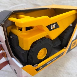 Listing 2 of 5 for CAT Dump Truck Vehicle (RRP$25)
