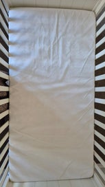 Listing 4 of 9 for Mamas & Papas Cot and Change Table Set
