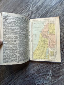 Listing 9 of 12 for Vintage Holy Bible Illustrated – Oxford University Pres – selling as is