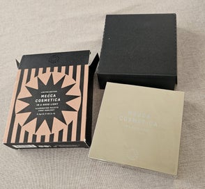 Listing 5 of 6 for MECCA COSMETICA In A Good Light Illuminating Palette - first sunlight