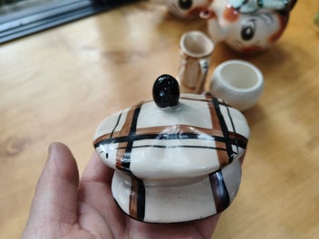Listing 4 of 9 for Wade Ceramics Tea Pot 'Scottie the Golfer'
