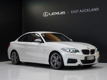 BMW M235I 2015 photo 2