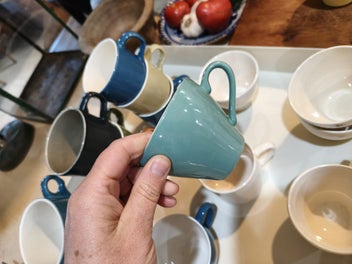Listing 4 of 5 for Bulk Crown Lynn Cups x16