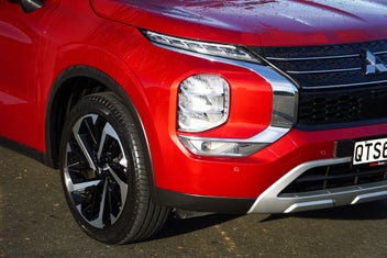 Mitsubishi Outlander 2024 photo 5