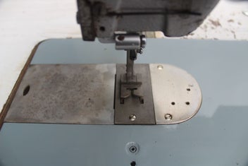 Listing 2 of 5 for ADLER ZIG ZAG MODEL 98
