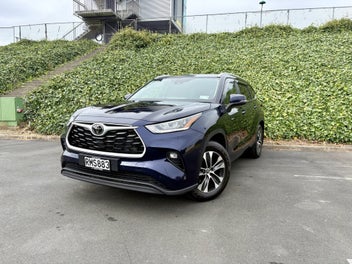 Toyota Highlander 2025 photo 4