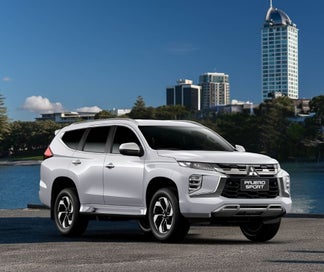 Mitsubishi Pajero Sport 2026 photo 2