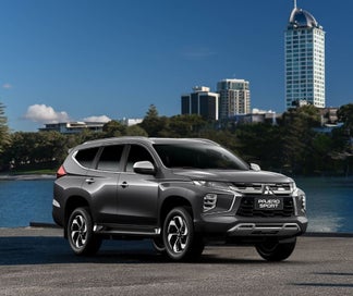 Mitsubishi Pajero Sport 2026 photo 2