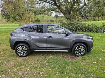 Suzuki Fronx 2026 photo 3
