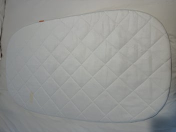 Listing 2 of 3 for Leander cot mattress