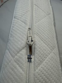 Listing 3 of 3 for Leander cot mattress