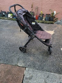 Listing 4 of 7 for Baby Jogger pram
