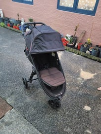 Listing 2 of 7 for Baby Jogger pram