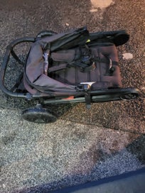 Listing 7 of 7 for Baby Jogger pram