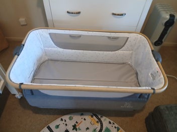 Listing 2 of 4 for Teeny Weeny Bassinet