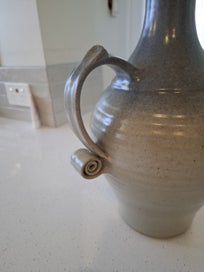 Listing 4 of 11 for Waimea New Zealand Large Pottery Jug