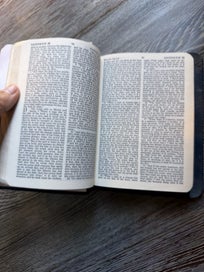 Listing 7 of 8 for Vintage Holy Bible – Revised Standard Version (1952)