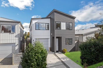MORTGAGEE - opportunity in Karaka image 3
