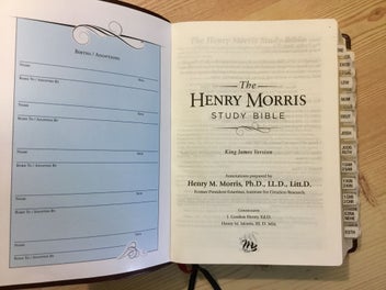 Listing 2 of 16 for Henry Morris KJV Study Bible (10 point)