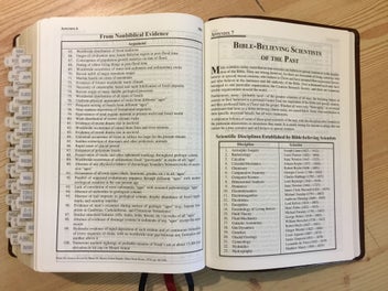 Listing 13 of 16 for Henry Morris KJV Study Bible (10 point)
