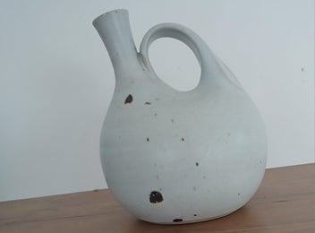 Listing 4 of 10 for Len Castle Ceremonial Pourer Studio Pottery NZ Ceramic Vessel