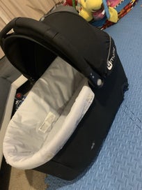 Listing 2 of 10 for 4moms Bassinet + extra mattress (stroller NOT included)
