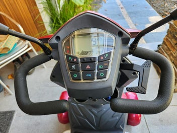 Listing 13 of 19 for HEARTWAY VITA V12 MOBILITY SCOOTER
