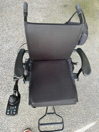 Listing 2 of 3 for Lightwieght foldable electric wheelchair