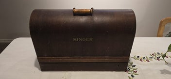 Listing 4 of 5 for Vintage Singer