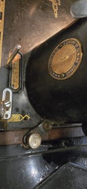 Listing 5 of 5 for Vintage Singer