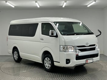 Toyota Hiace 2026 photo 2