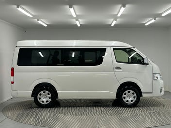 Toyota Hiace 2026 photo 3