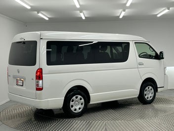 Toyota Hiace 2026 photo 4