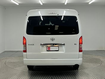 Toyota Hiace 2026 photo 5