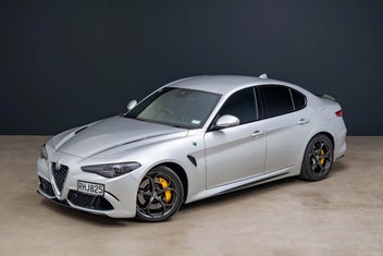 Alfa Romeo Giulia 2018 photo 2