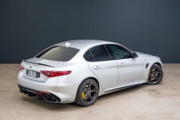 Alfa Romeo Giulia 2018 photo 3
