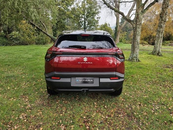Suzuki E Vitara 2026 photo 5